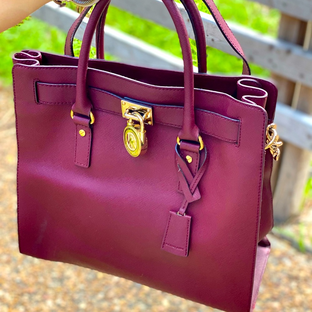 MK PURSE